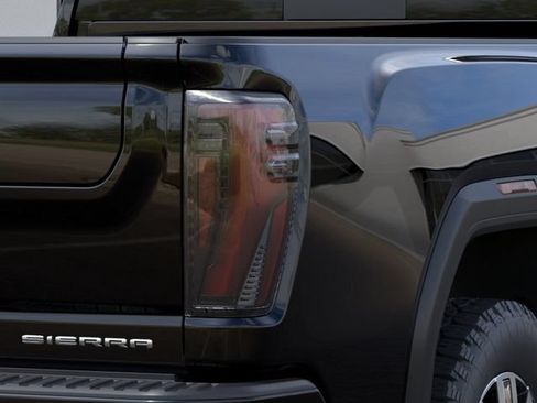 New 2026 GMC Sierra 3500 Denali w/ Denali Reserve Package AWD/4WD image 11