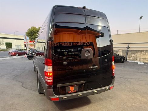 Used 2015 Mercedes-Benz Sprinter 3500 image 6