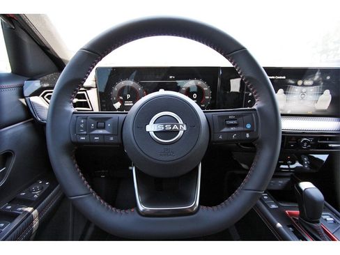 New 2025 Nissan Kicks SR image 13