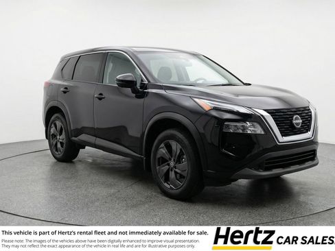 Used 2025 Nissan Rogue SV image 1