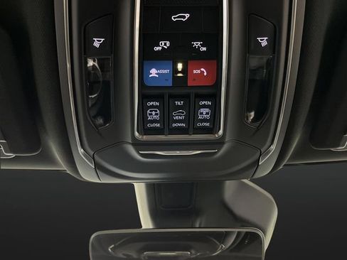 New 2025 Jeep Grand Cherokee Limited w/ Trailer Tow Package image 27