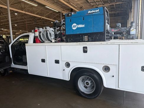Used 2019 Chevrolet Silverado 3500 W/T w/ WT Convenience Package RWD image 6