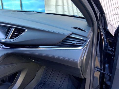 Used 2023 Buick Enclave Avenir image 16