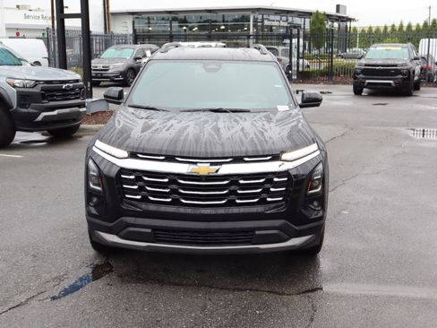 Used 2025 Chevrolet Equinox LT w/ Convenience Package II FWD image 3