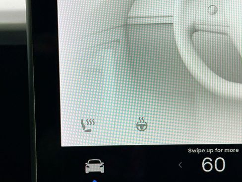 Used 2022 Tesla Model Y Long Range image 19