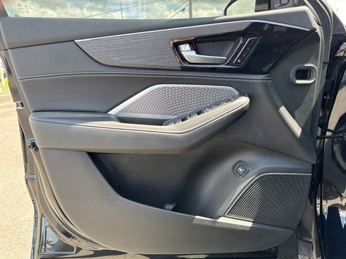 Used 2023 Acura MDX SH-AWD w/ Advance Package image 37