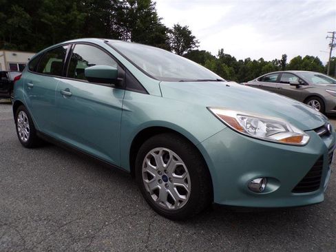 Used 2012 Ford Focus SE image 4