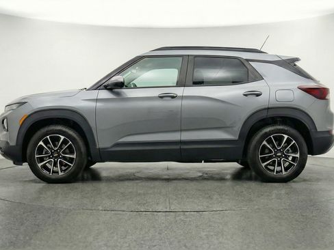 Used 2025 Chevrolet TrailBlazer LT image 5