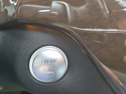 Used 2017 Mercedes-Benz GLS 450 4MATIC image 34