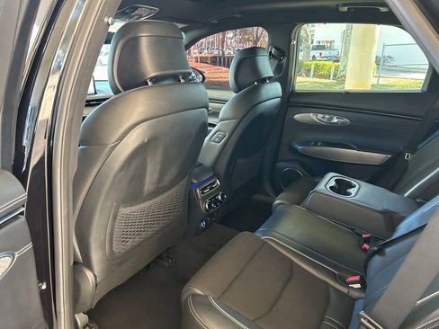 Used 2024 Genesis GV70 2.5T w/ Sport Prestige Package image 36