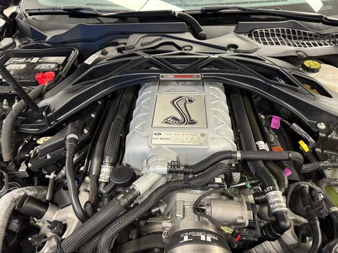 Used 2020 Ford Mustang Shelby GT500 w/ Technology Package image 27