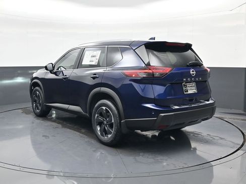 New 2026 Nissan Rogue SV w/ Cold Weather Package image 5