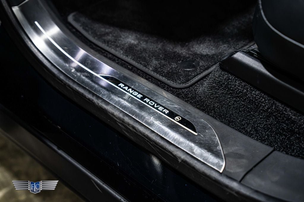 Used 2023 Land Rover Range Rover SV AWD/4WD image 25