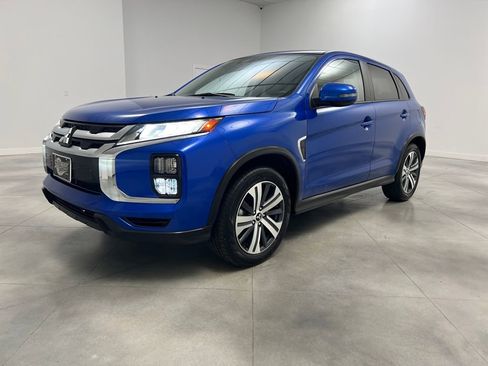 Used 2025 Mitsubishi Outlander Sport SE image 3