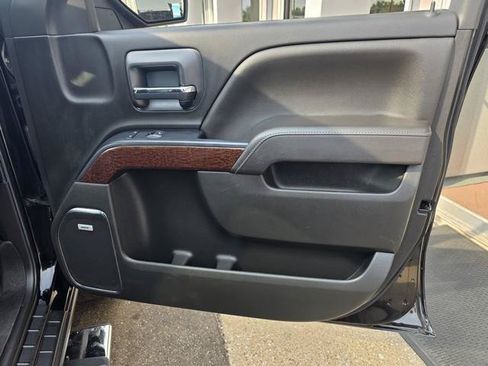Used 2017 GMC Sierra 1500 SLT AWD/4WD image 30