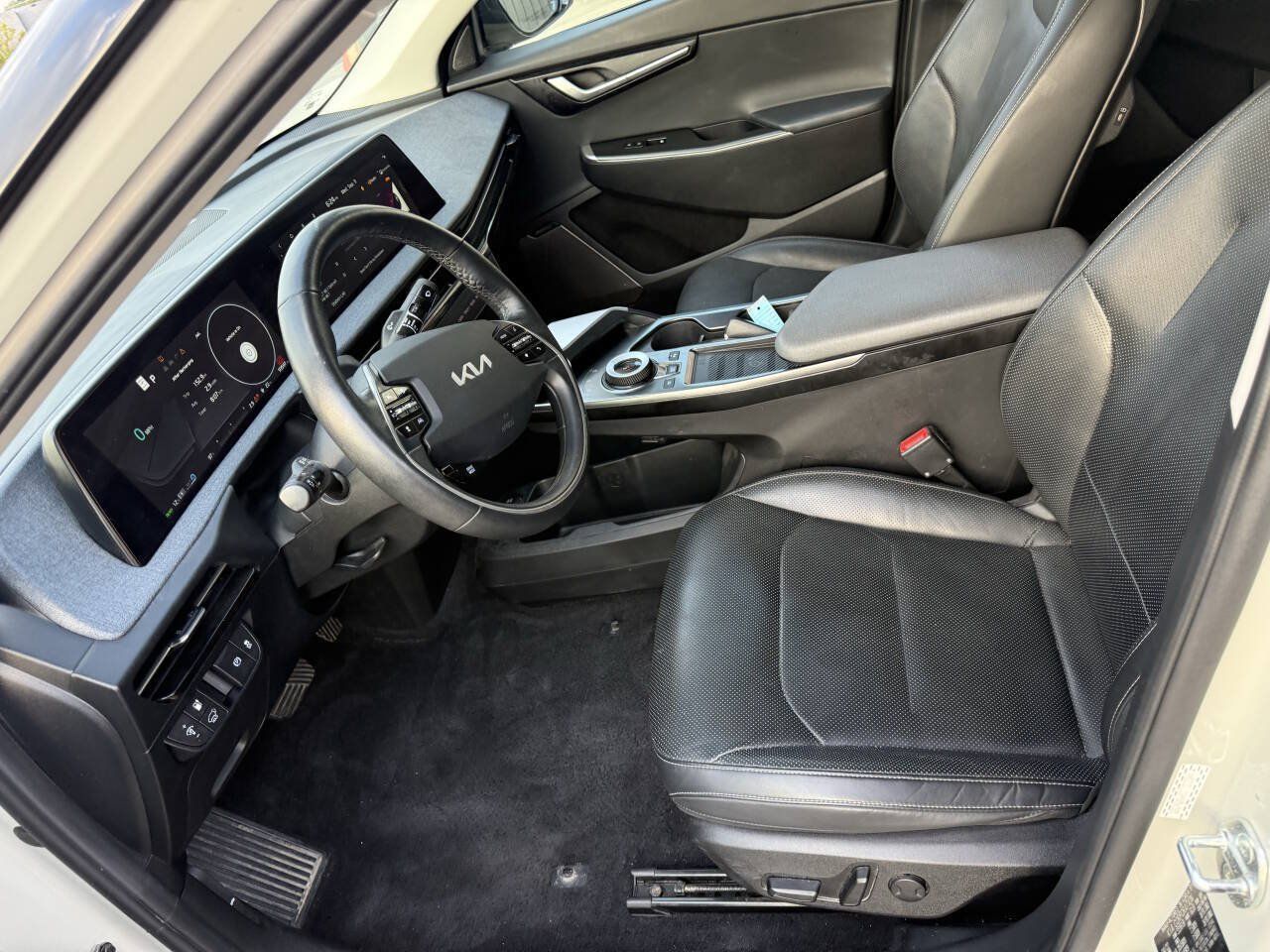 Used 2022 Kia EV6 Wind w/ Wind Technology Package AWD/4WD image 20