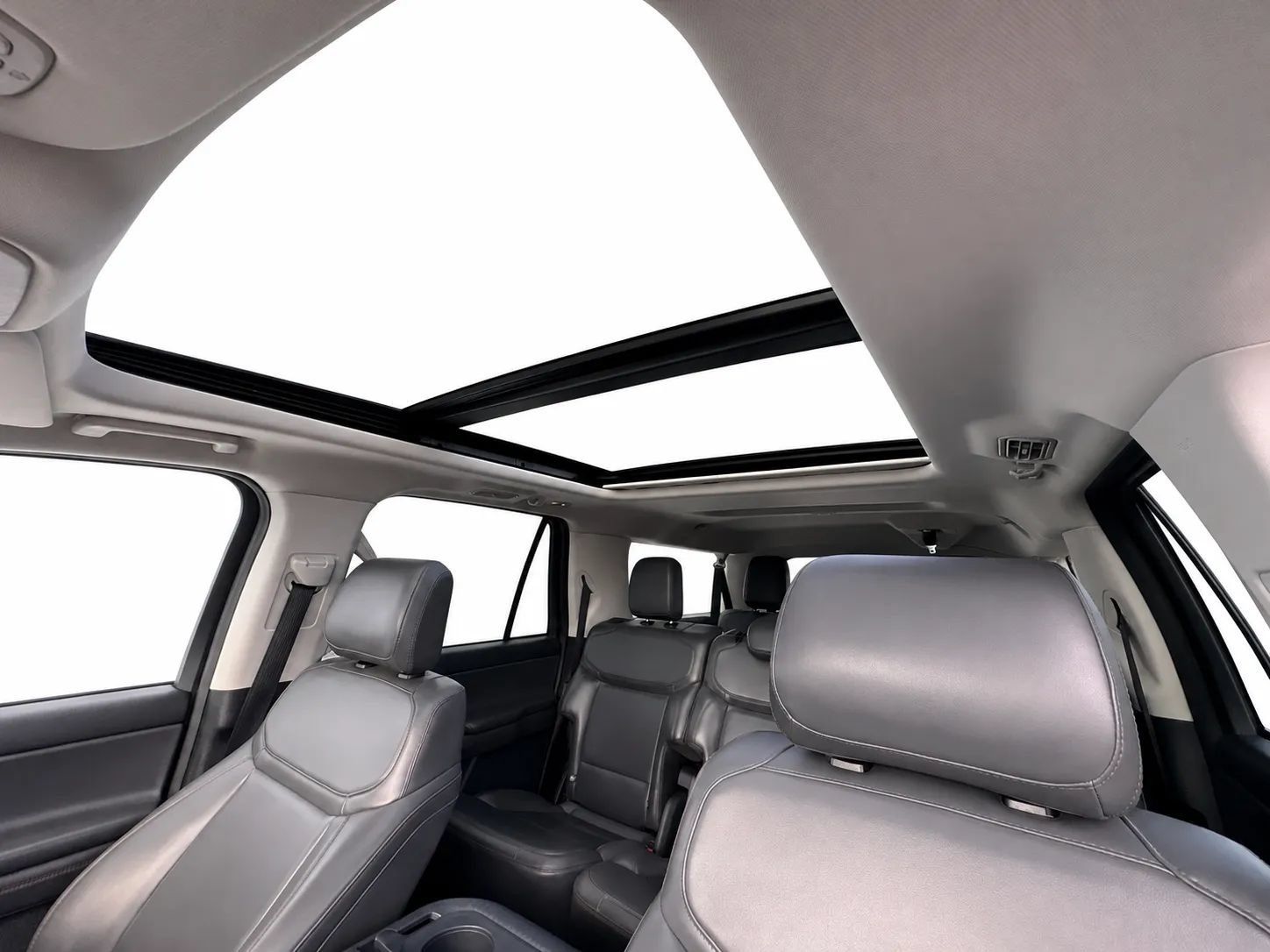 Used 2025 Ford Expedition Max Active AWD/4WD image 11
