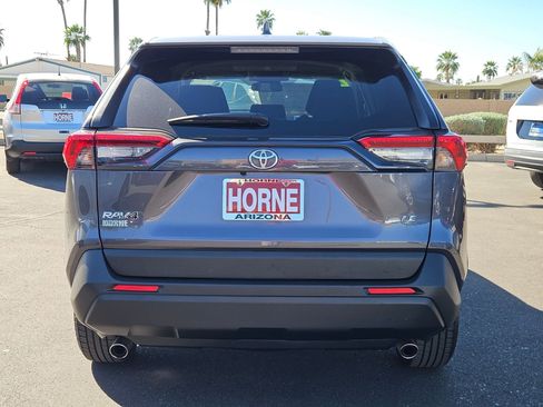 Used 2022 Toyota RAV4 LE w/ Carpet Mat Package (TMS) image 7