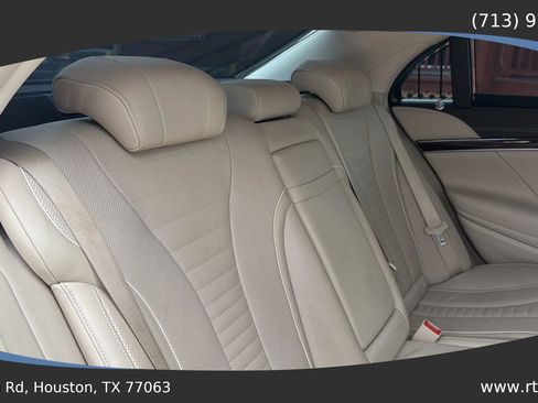 Used 2019 Mercedes-Benz S 560 Sedan image 37