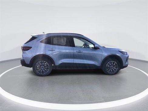 New 2026 Ford Escape Base w/ PHEV Premium Package image 9