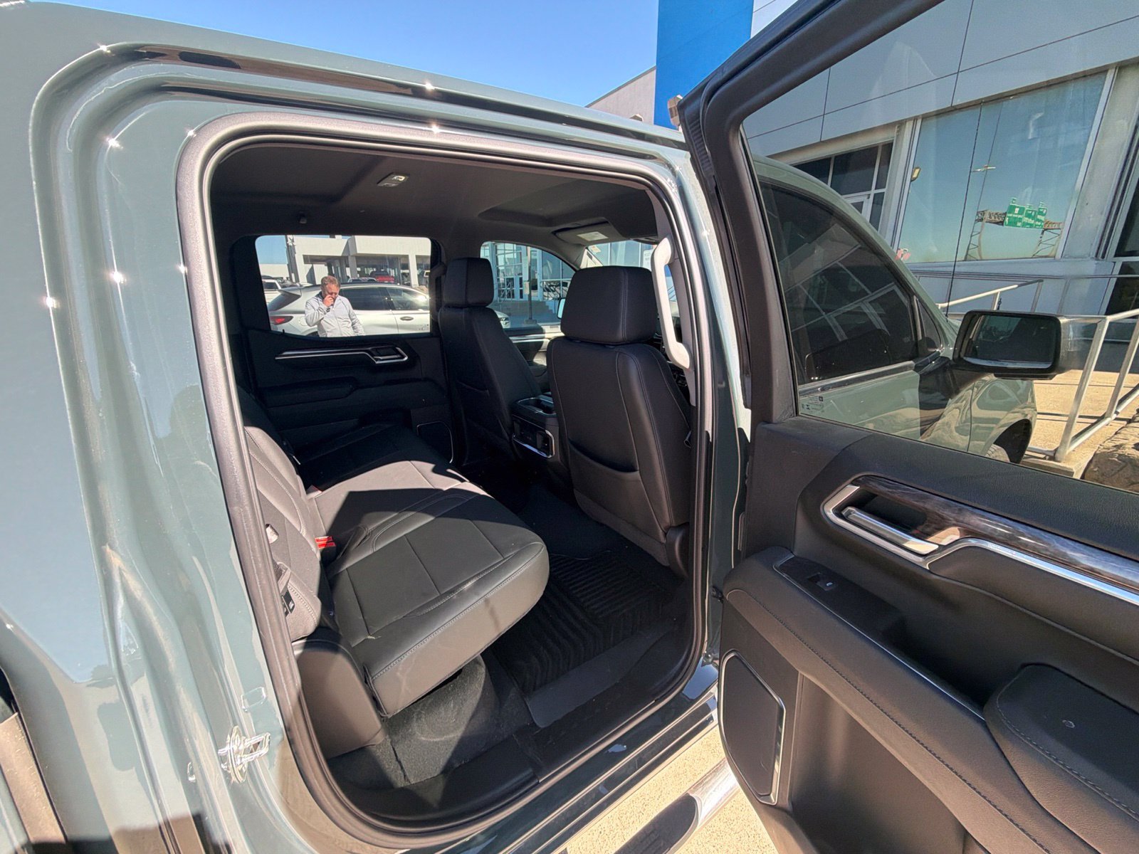 Used 2025 Chevrolet Silverado 1500 LTZ RWD image 20