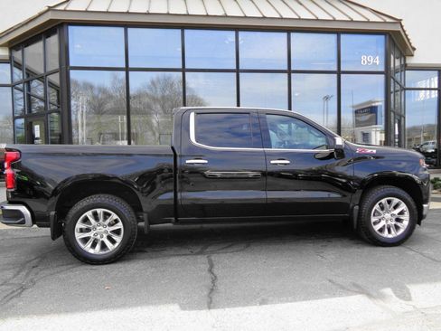 Used 2022 Chevrolet Silverado 1500 LTZ w/ LTZ Premium Package AWD/4WD image 4
