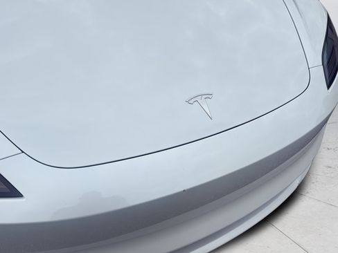 Used 2025 Tesla Model 3 Long Range RWD image 22