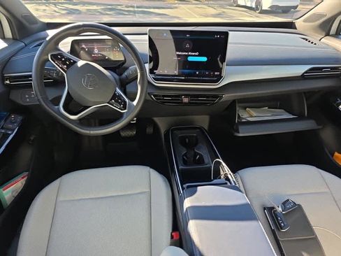 Used 2024 Volkswagen ID.4 Pro S image 9