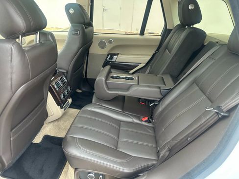 Used 2017 Land Rover Range Rover HSE image 18