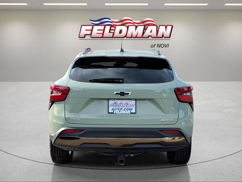 Used 2025 Chevrolet Trax ACTIV w/ Driver Confidence Package FWD image 4