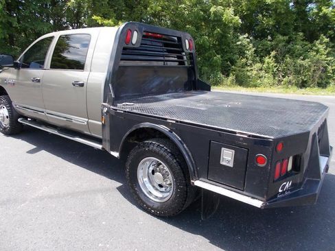 Used 2009 Dodge Ram 3500 Truck Laramie AWD/4WD image 5