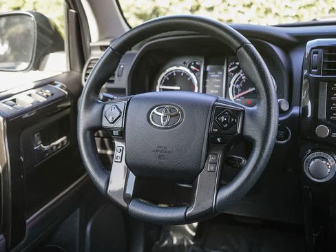 Used 2024 Toyota 4Runner TRD Off-Road Premium w/ Moonroof Package AWD/4WD image 15
