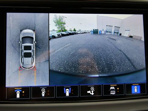 Used 2023 Buick Enclave Premium w/ Experience Buick Package AWD/4WD image 27