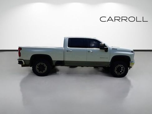 Used 2024 Chevrolet Silverado 2500 LTZ w/ LTZ Plus Package AWD/4WD image 2