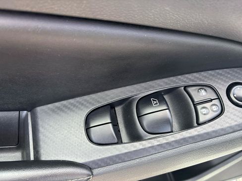 Used 2024 Nissan Altima 2.5 SV FWD image 15
