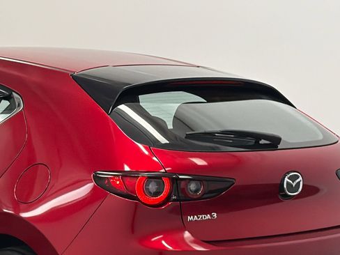 Used 2022 MAZDA MAZDA3 s FWD image 7