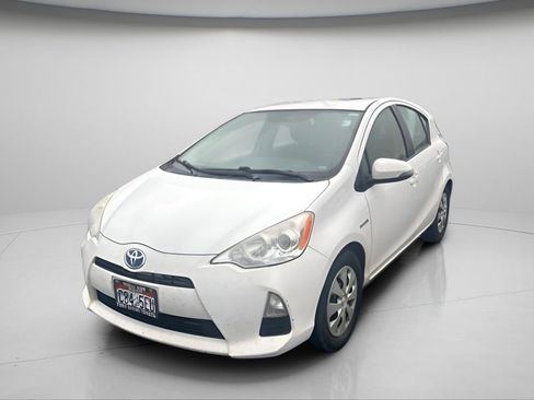 Used 2012 Toyota Prius C Two image 9