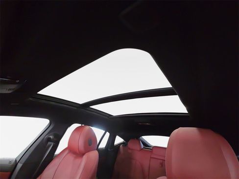 Used 2021 BMW X6 sDrive40i w/ Convenience Package image 28