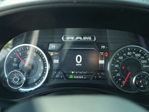 Used 2023 RAM 1500 Laramie AWD/4WD image 29