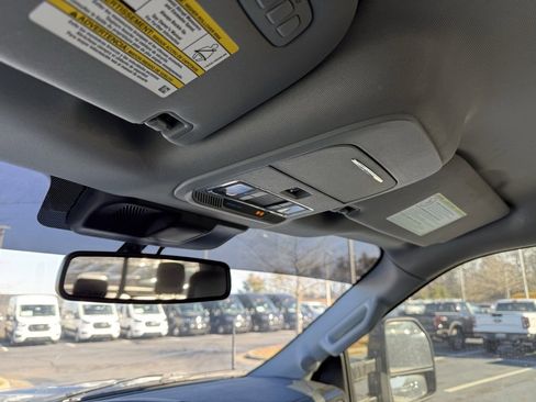 Used 2023 Ford F250 Lariat w/ Black Appearance Package image 21