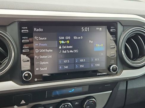 Used 2021 Toyota Tacoma SR5 RWD image 14
