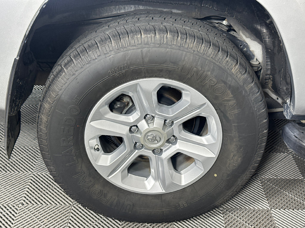 Used 2019 Toyota 4Runner SR5 Premium RWD image 17
