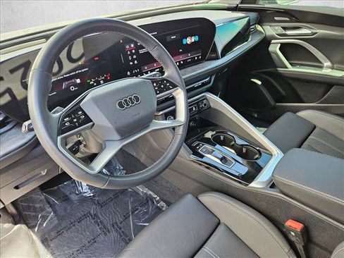 Certified 2025 Audi Q5 Premium Plus w/ Premium Plus AWD/4WD image 12