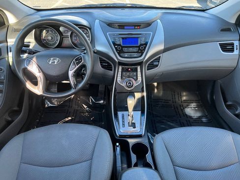 Used 2013 Hyundai Elantra GLS w/ Preferred Pkg FWD image 28