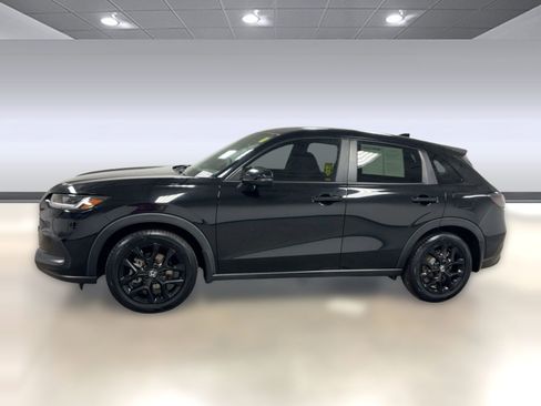 Used 2023 Honda HR-V Sport image 2