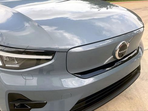 Used 2023 Volvo C40 P8 Recharge Ultimate AWD/4WD image 39