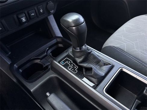 Used 2021 Toyota Tacoma TRD Off-Road image 22