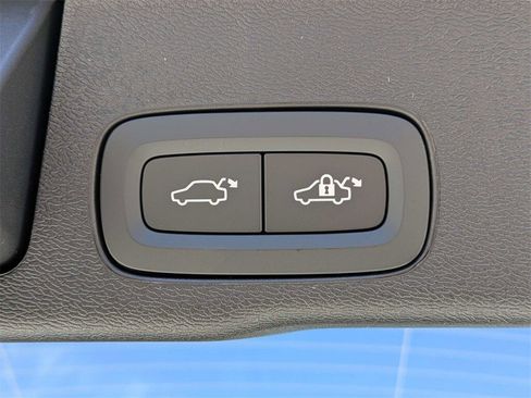 New 2026 Volvo XC60 B5 Plus w/ Protection Package Premier image 14