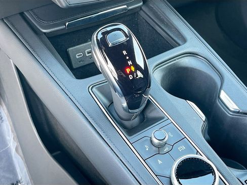 Used 2025 Cadillac XT4 Premium Luxury FWD image 26