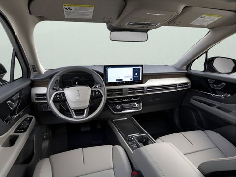 New 2025 Lincoln Corsair Grand Touring image 9